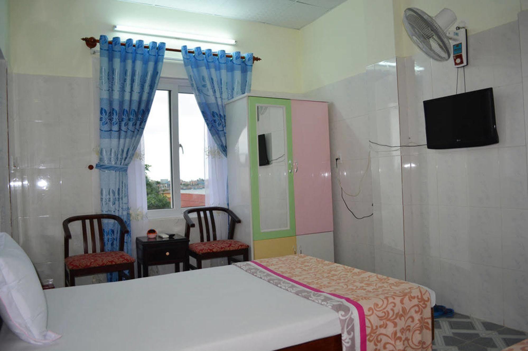 Anh Linh 1 Hotel 洞海 外观 照片